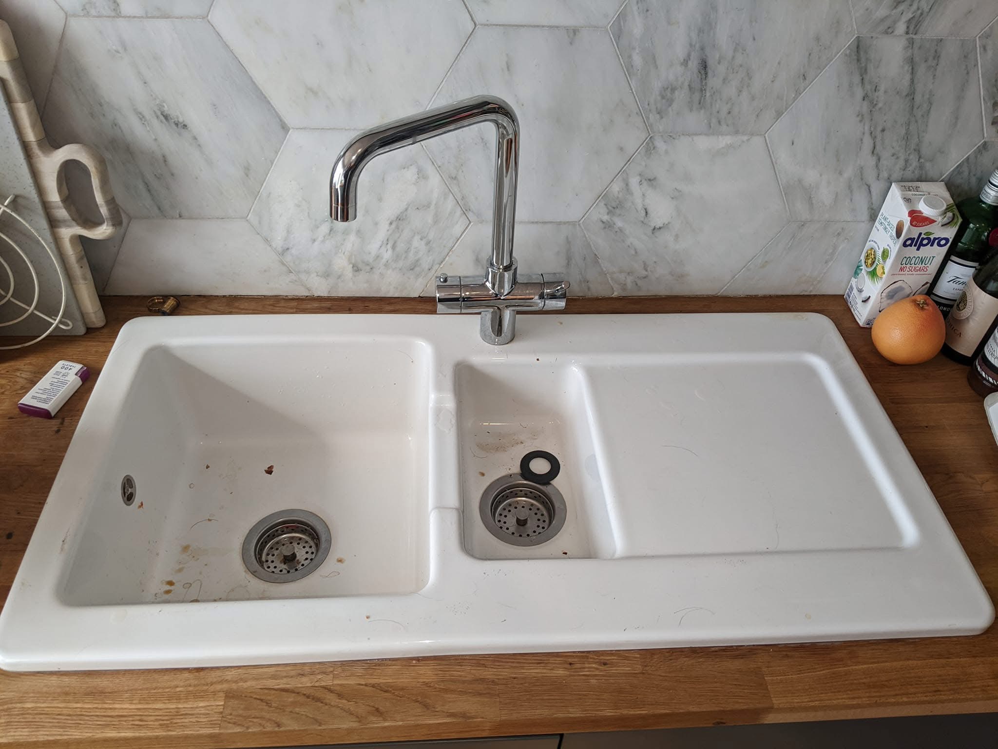 Kitchen sink before cleaning